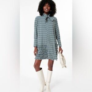 Tuckernuck Celia Mini Dress Sz M Blue Geometric Long Sleeve Dress with Neck Tie